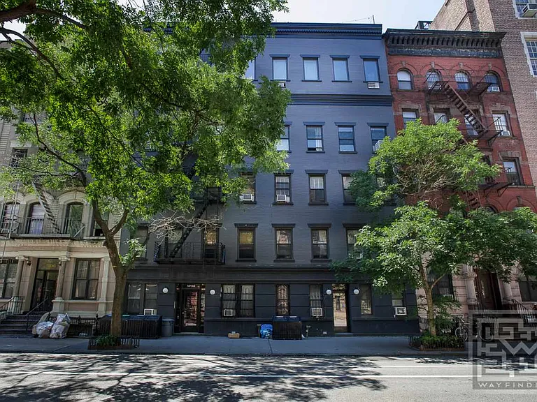 310 W 21st St #8 — Photo 13