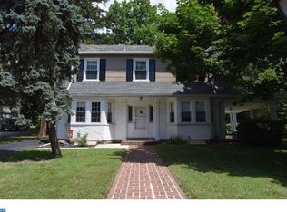 642 E Manoa Rd, Havertown, PA 19083