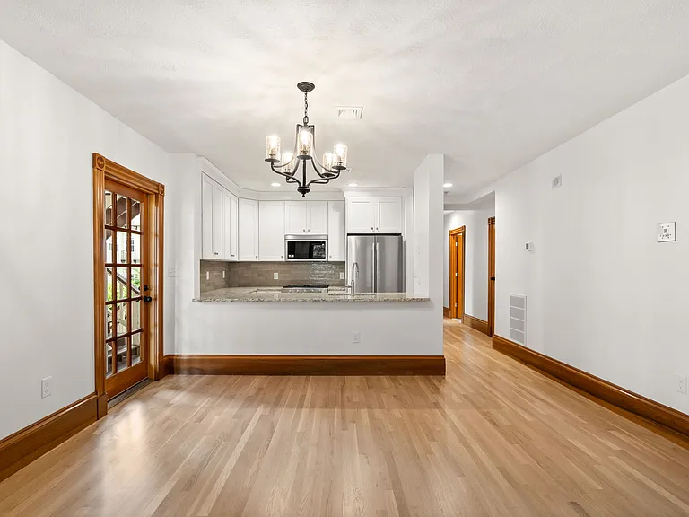 75 Ferrin St #1 — Photo 4