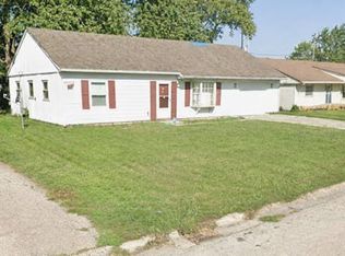 1207 Maplepark Dr, Champaign, IL 61821