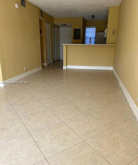 2226 N Cypress Bend Dr #210 — Photo 7