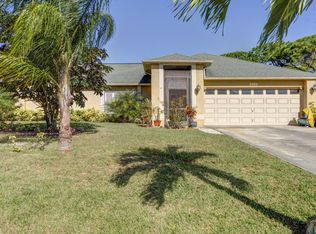 213 SW Pagoda Ter, Port Saint Lucie, FL 34984