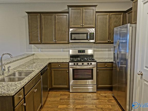 5th image of 48 Cypress Point Dr