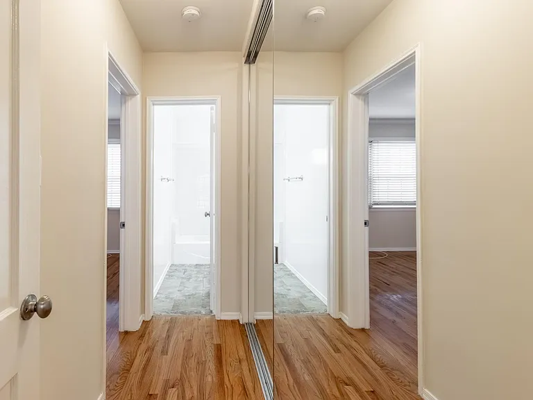 1412 Kelton Ave #1416.5 — Photo 17