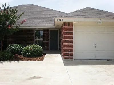 2208 Wildewood Dr Photo 1