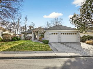 3388 Creek View Dr, Medford, OR 97504