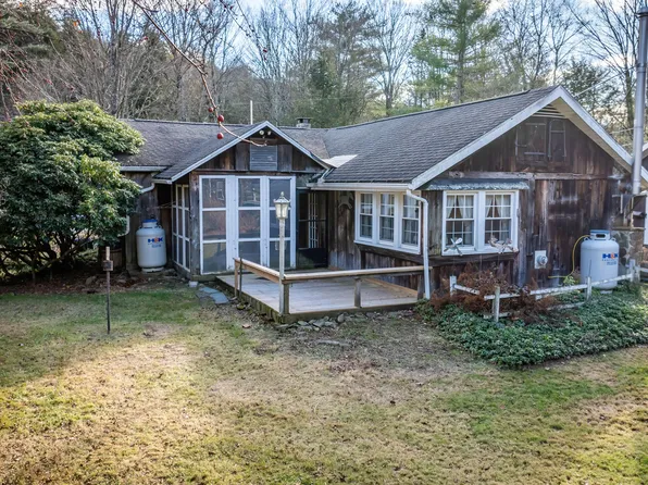 77 Southdale Rd, Shickshinny, PA 18655