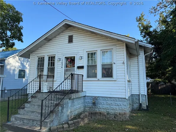 1034 Garden St, Charleston, WV 25302