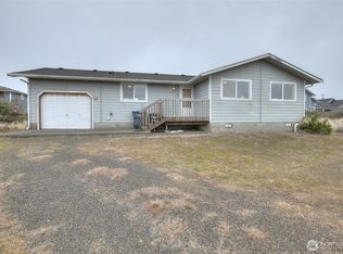 481 Broadmoor Ct SW, Ocean Shores, WA 98569