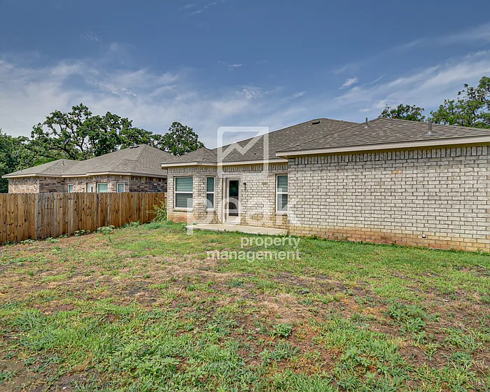 1555 Milam St — Photo 24