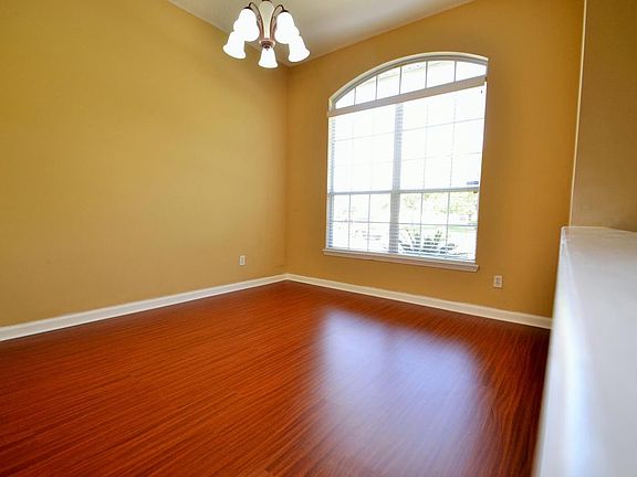 5th image of 8703 Derry Dr