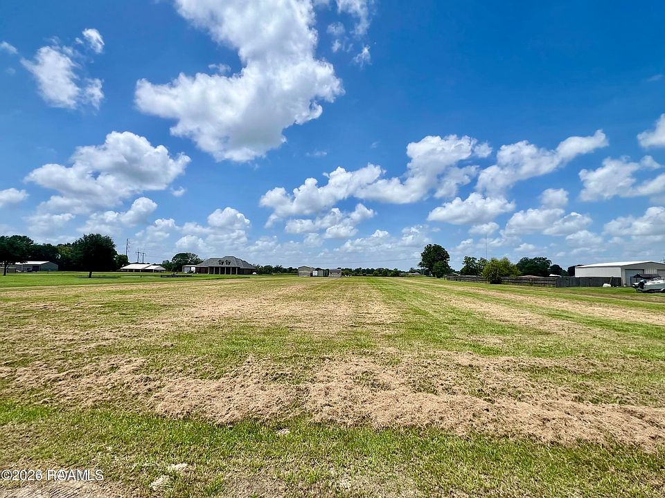 2nd image of 517 Mardi Gras Rd