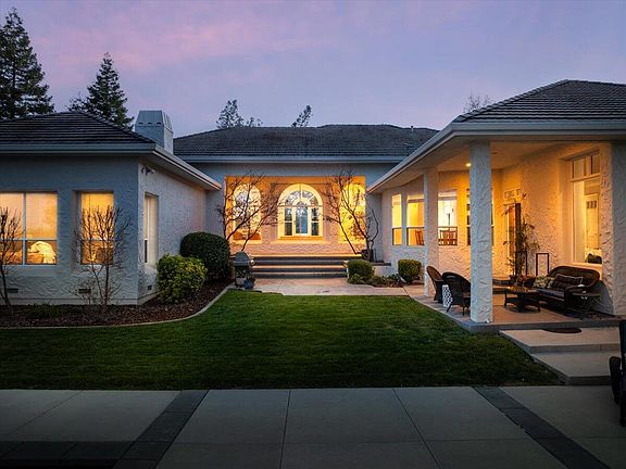 2nd image of 15888 El Camino Robles Rd