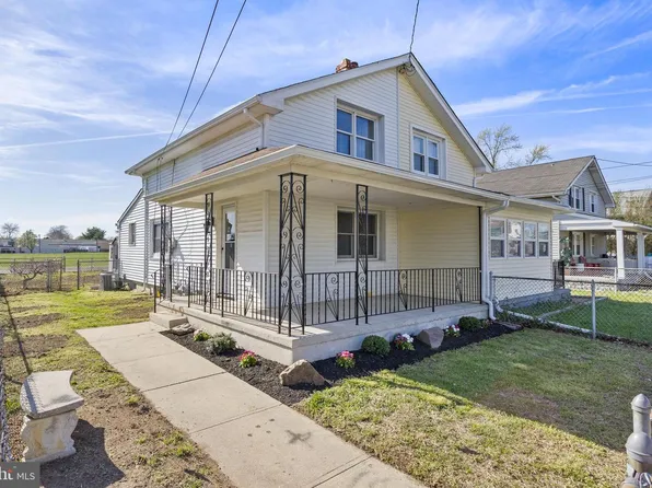 418 Hulme St, Burlington, NJ 08016