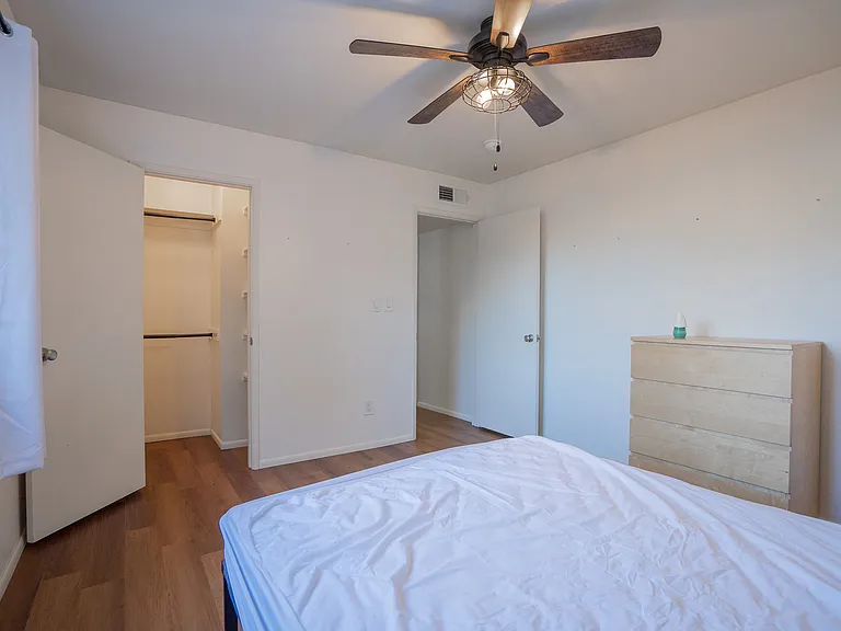 5135 N 10th St #7 — Photo 15