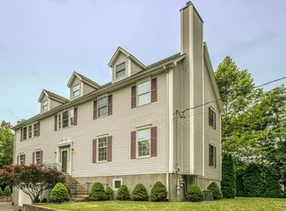 2 Gaillard St, Larchmont, NY 10538