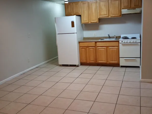 4350 N 6th St #1, Philadelphia, PA 19140