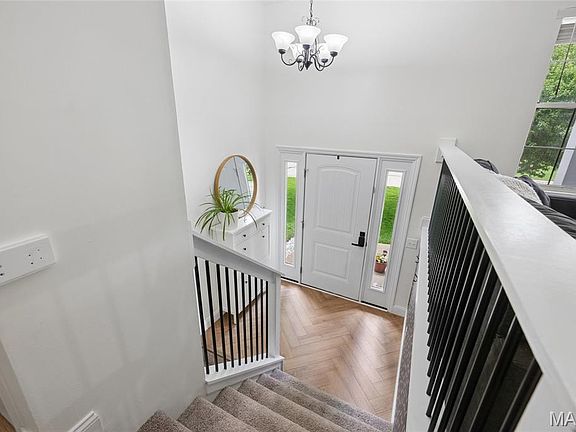2nd image of 623 Sunward Dr