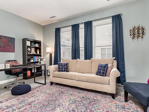 4th image of 2451 N Clybourn Ave #9