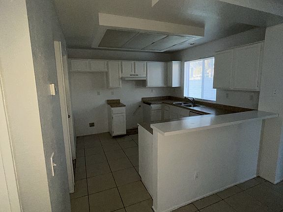 3rd image of 1312 Lilac Ridge Dr