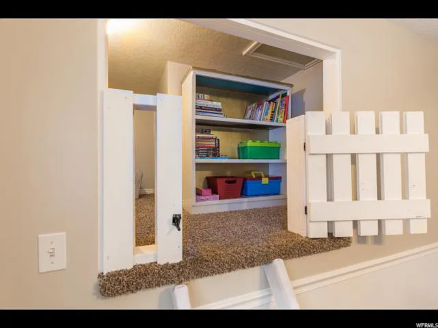 111 E Center St — Photo 14