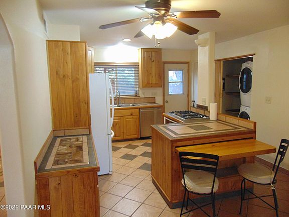 3rd image of 721 S Granite St APT B