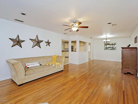 4th image of 6270 Creetown Dr