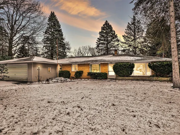 1309 Monroe Blvd, South Haven, MI 49090
