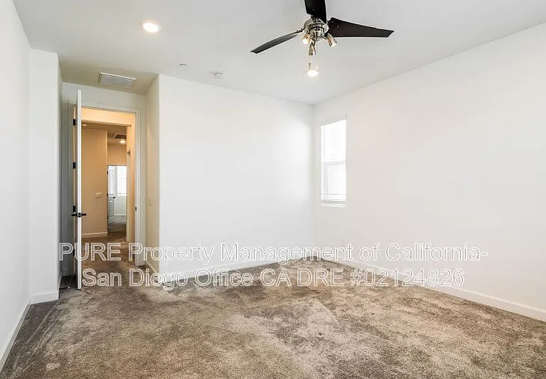 812 Mateo St #1 — Photo 10