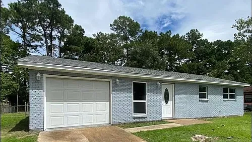 2020 Tulane Dr Photo 1