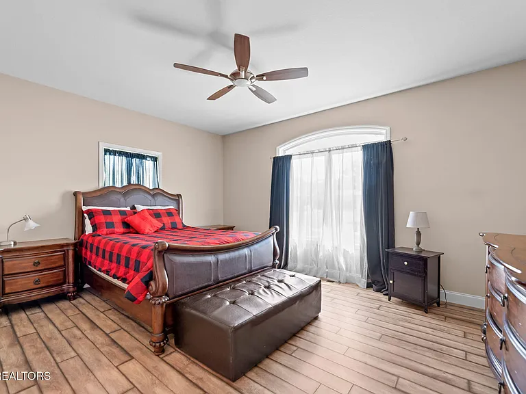 135 Lake Overlook Dr — Photo 10