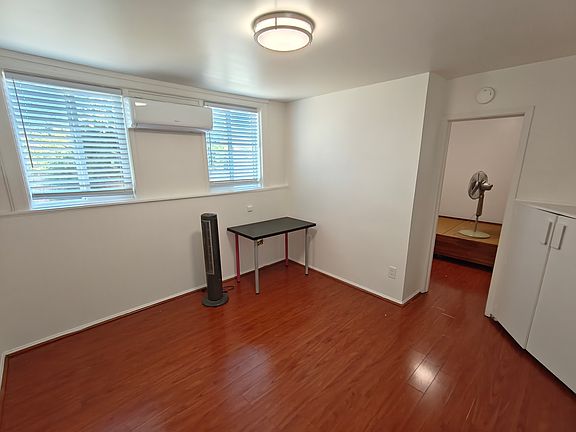 3rd image of 1510 S Campbell Ave #4
