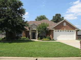 105 Paluxy Dr, White Oak, TX 75693