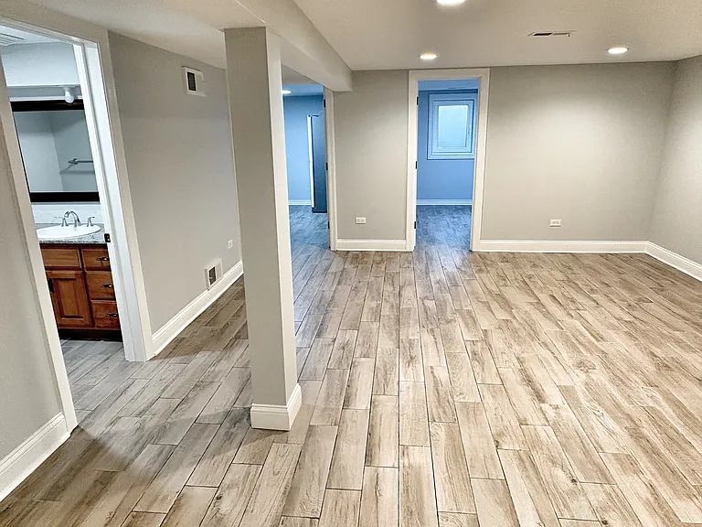 9240 N Courtland Dr #3 — Photo 2