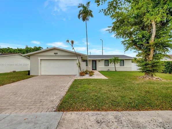 12725 SW 72nd Ter, Miami, FL 33183
