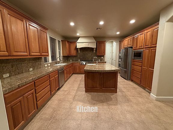 4th image of 5520 Satinleaf Way