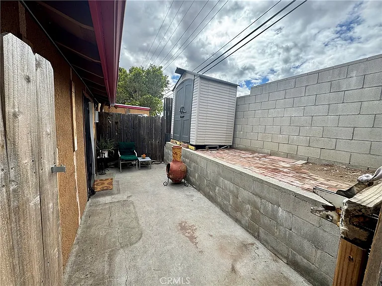 13737 Linfield Ave — Photo 3