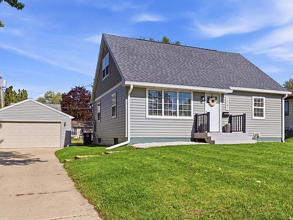 2nd image of 2341 Pelican Rd