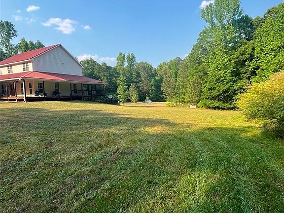 3rd image of 1111 Rehoboth Road