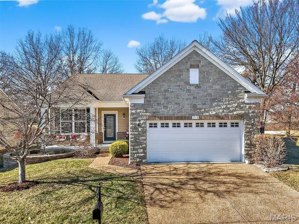 715 Harrier Dr, Lake Saint Louis, MO 63367