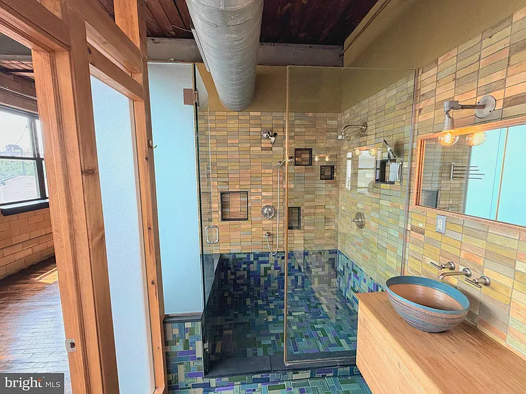 111 W Norris St — Photo 12