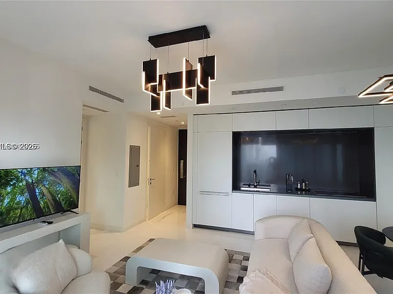300 Biscayne Boulevard Way #2908 — Photo 1