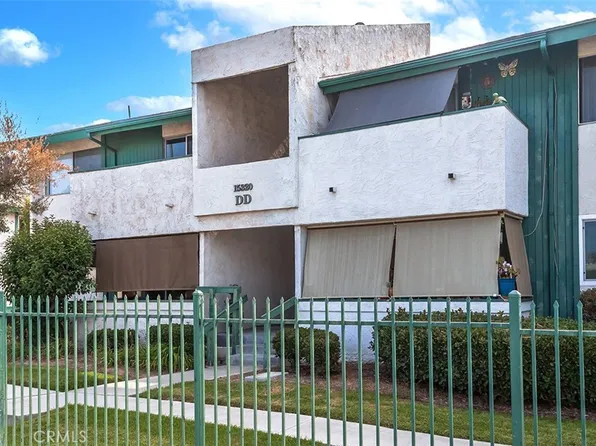 15320 Ocaso Ave #Dd204, La Mirada, CA 90638