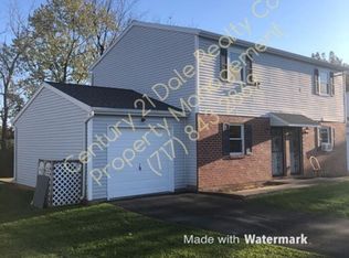 1876 Pineview Dr, York, PA