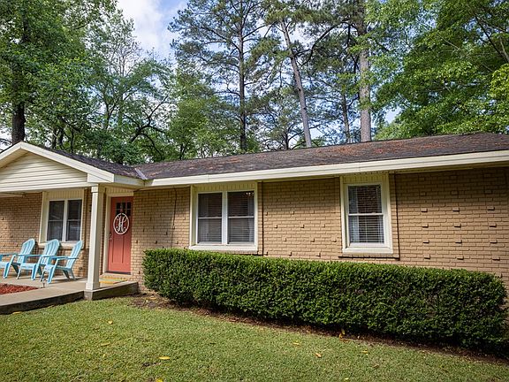 3rd image of 6515 Bradford Dr