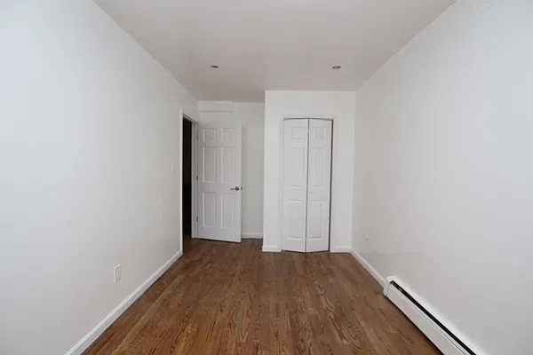 Rented by Nooklyn NYC LLC | media 8