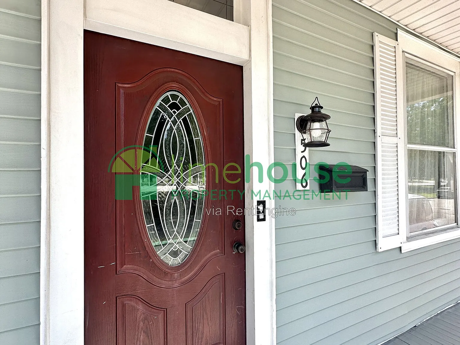 3 bed, 2.5 bath, 1596 sqft, $1,925 — Photo 2