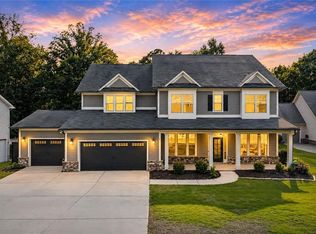 5930 Mountain Laurel Walk, Flowery Branch, GA 30542