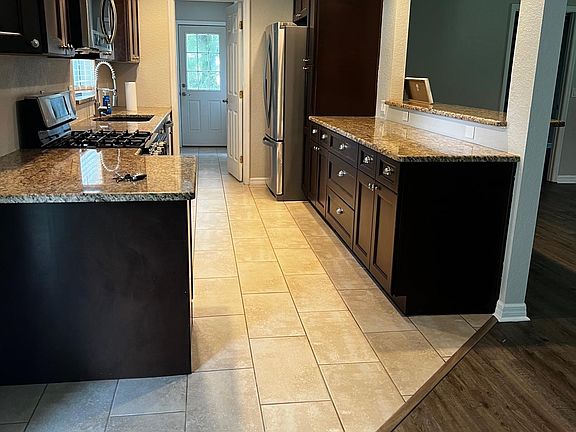 4th image of 3025 County Road 521