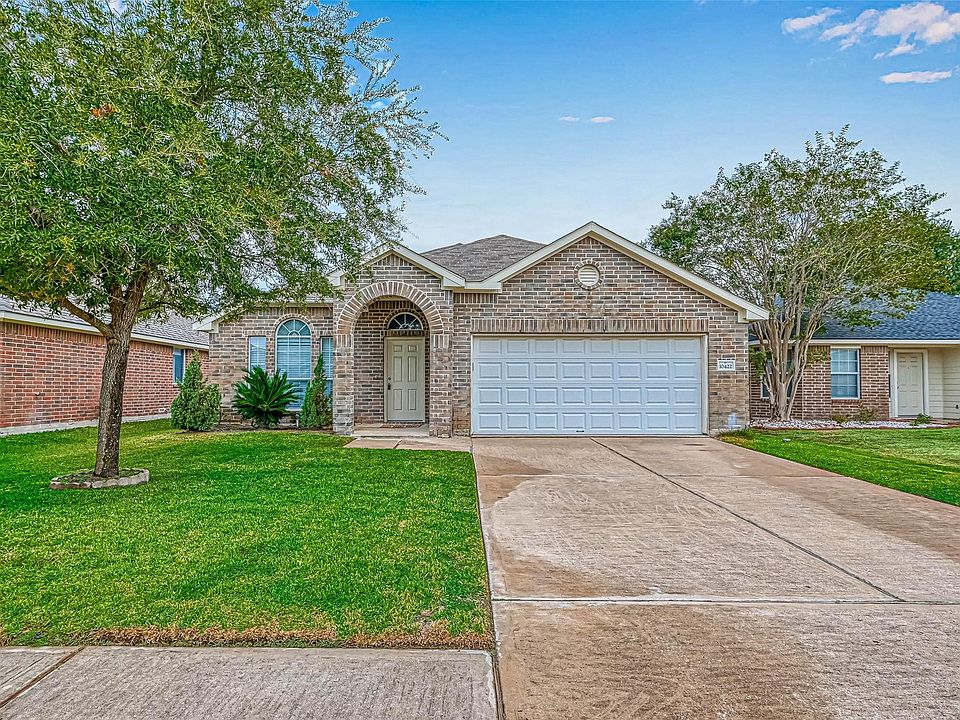 1st image of 10422 Hamlet Vale Ct